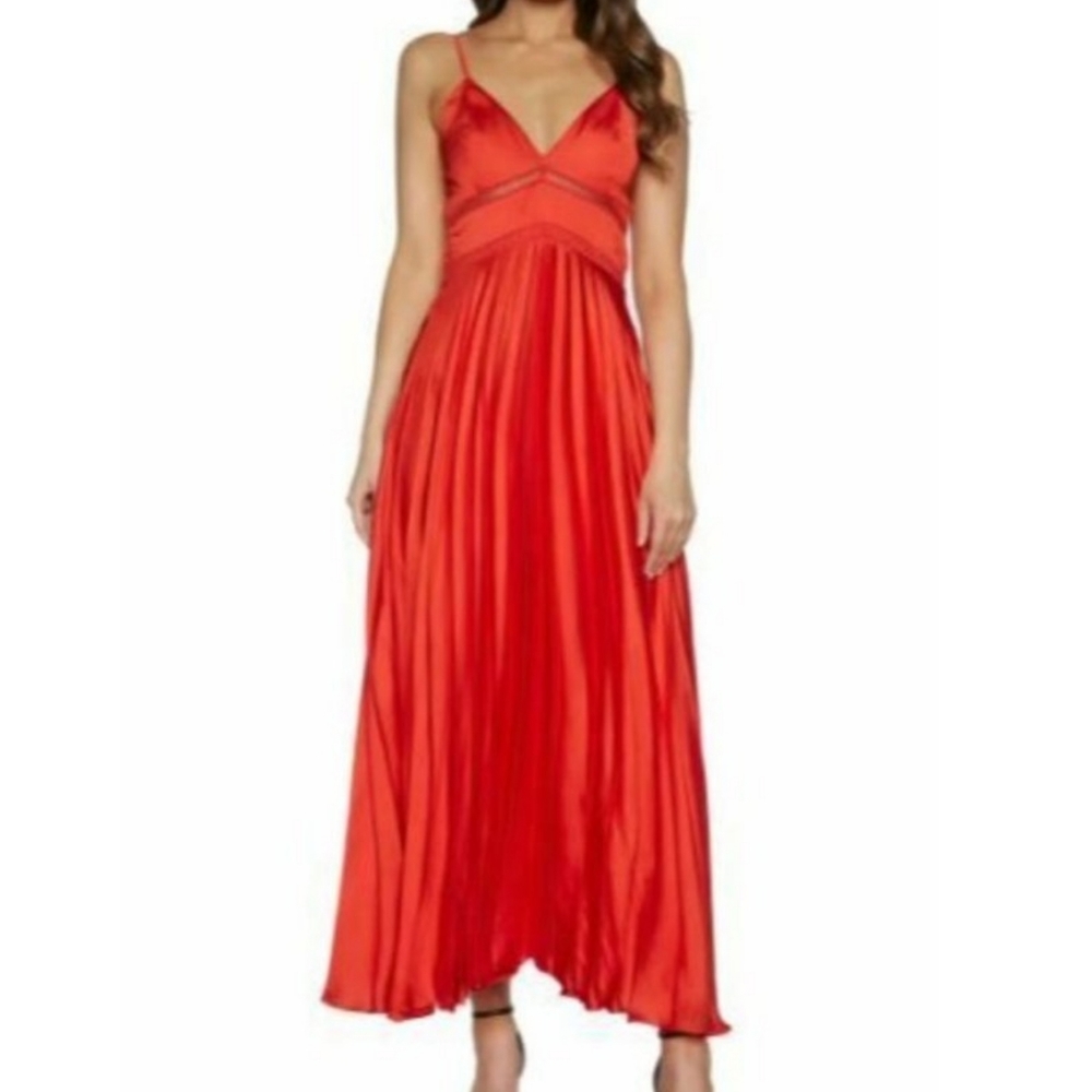 NWT Bardot Mary pleated dress